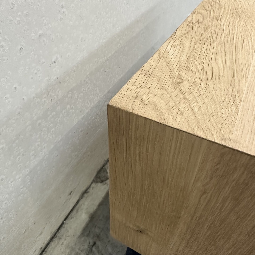 Madra bedside table
