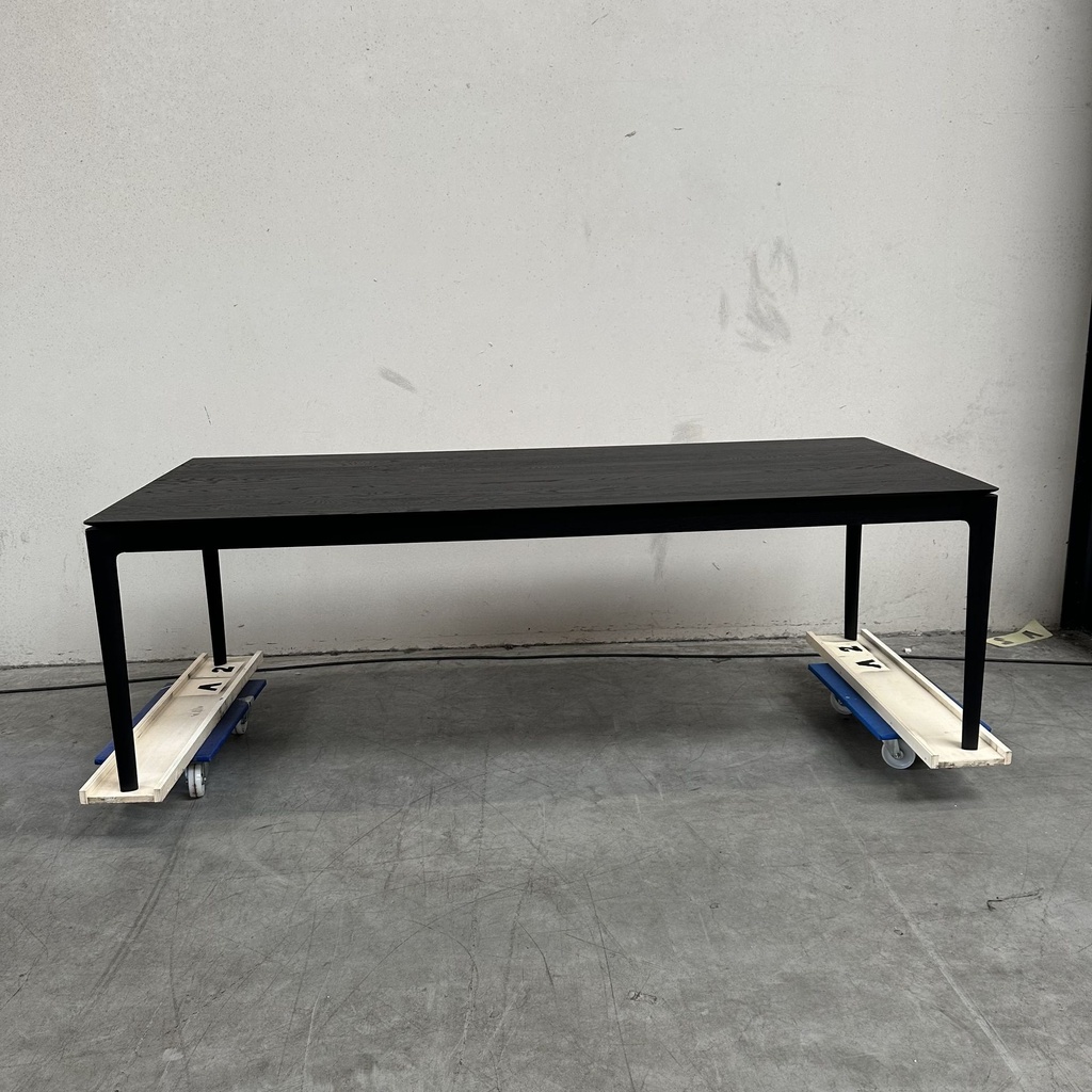 Bok dining table