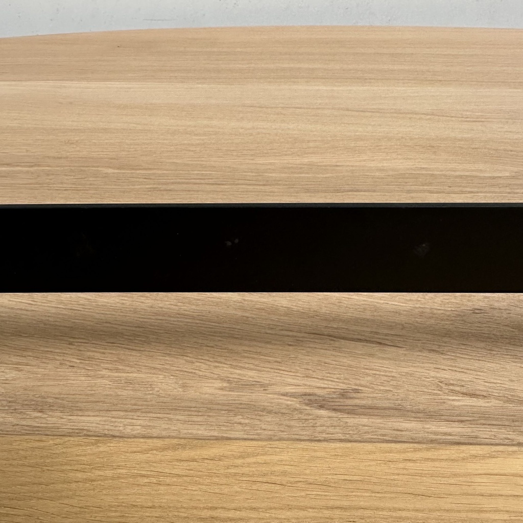 Ribbon shelf