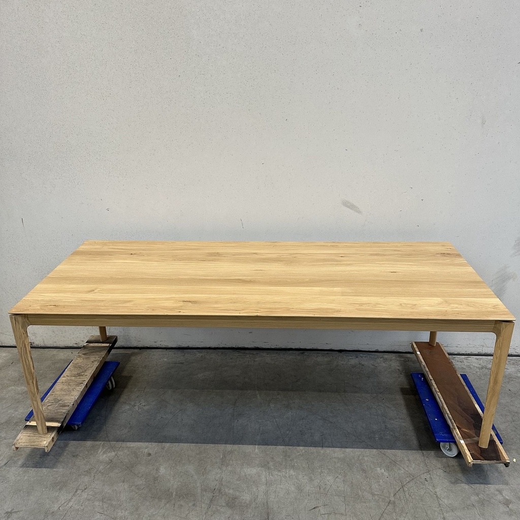 Bok dining table