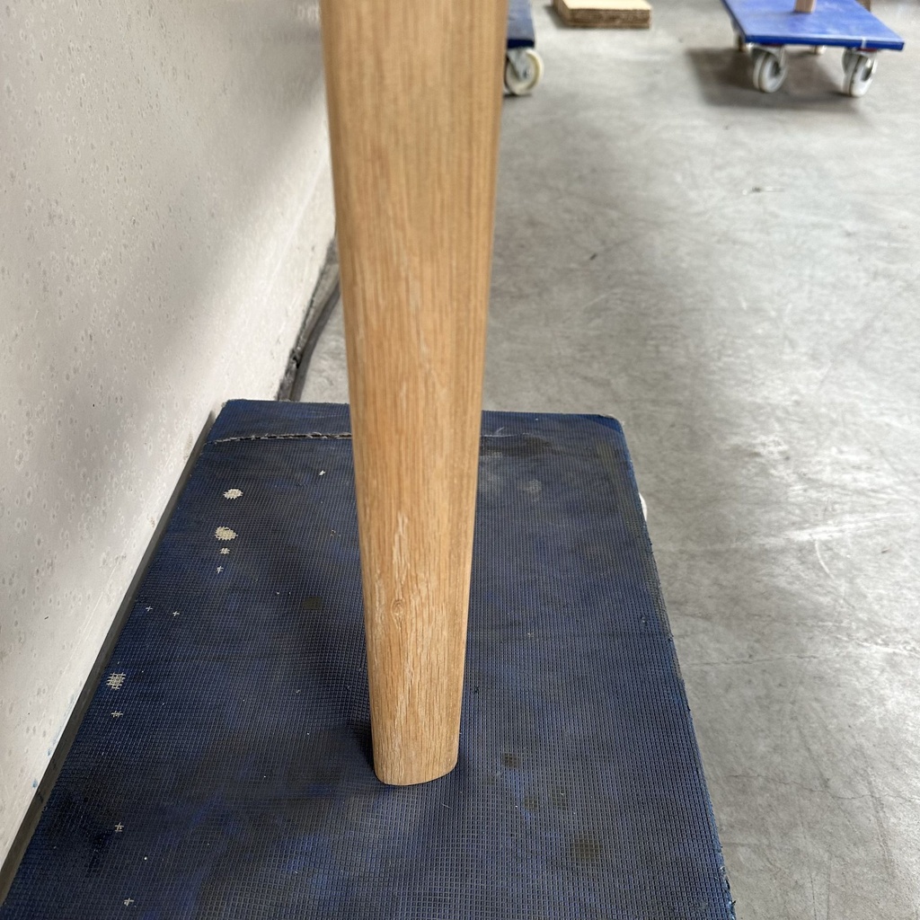 Bok dining table