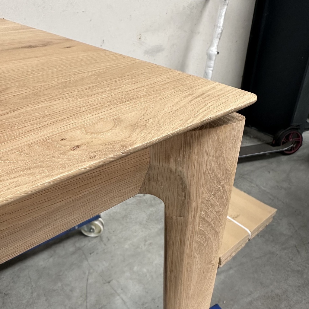 Bok dining table