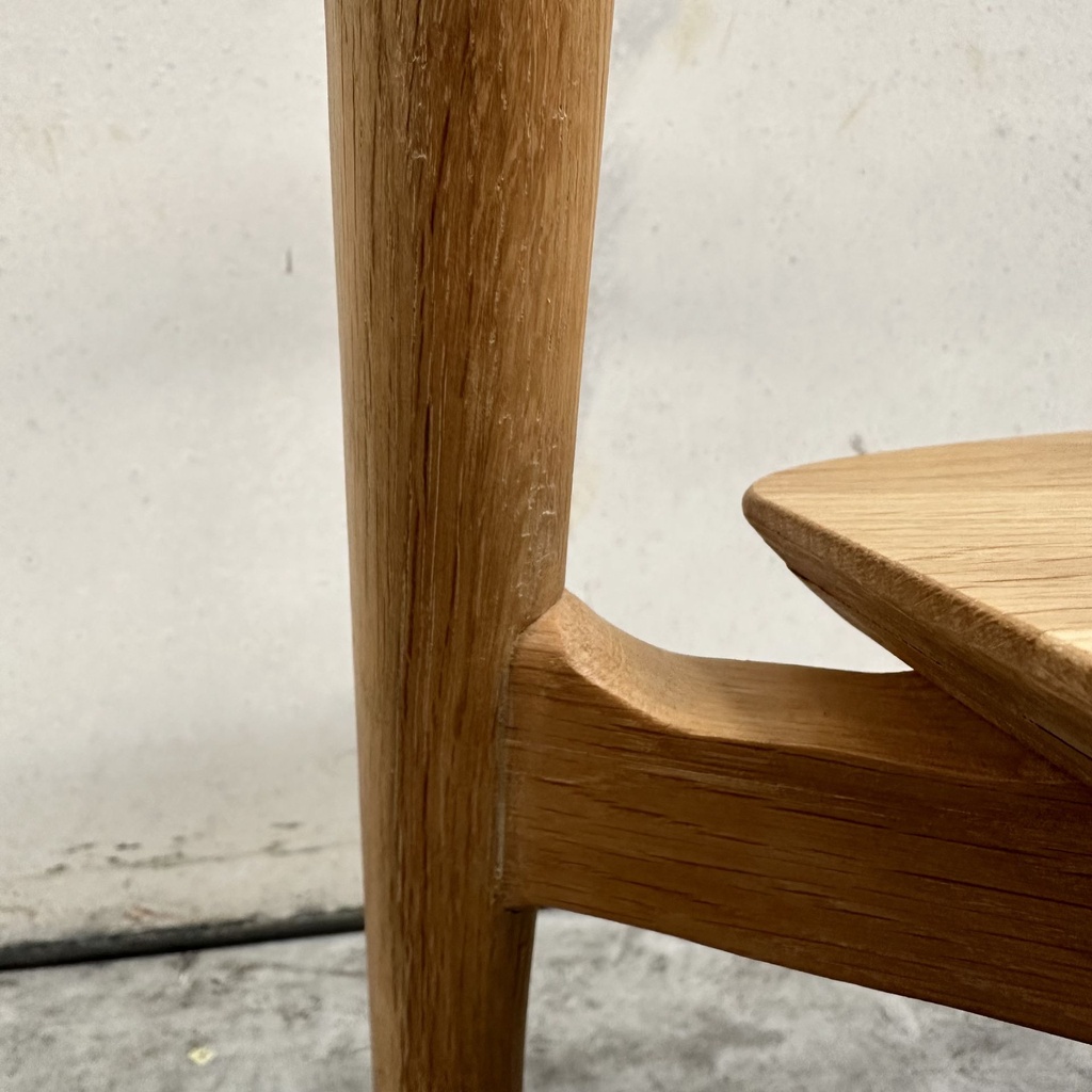 Bok dining chair