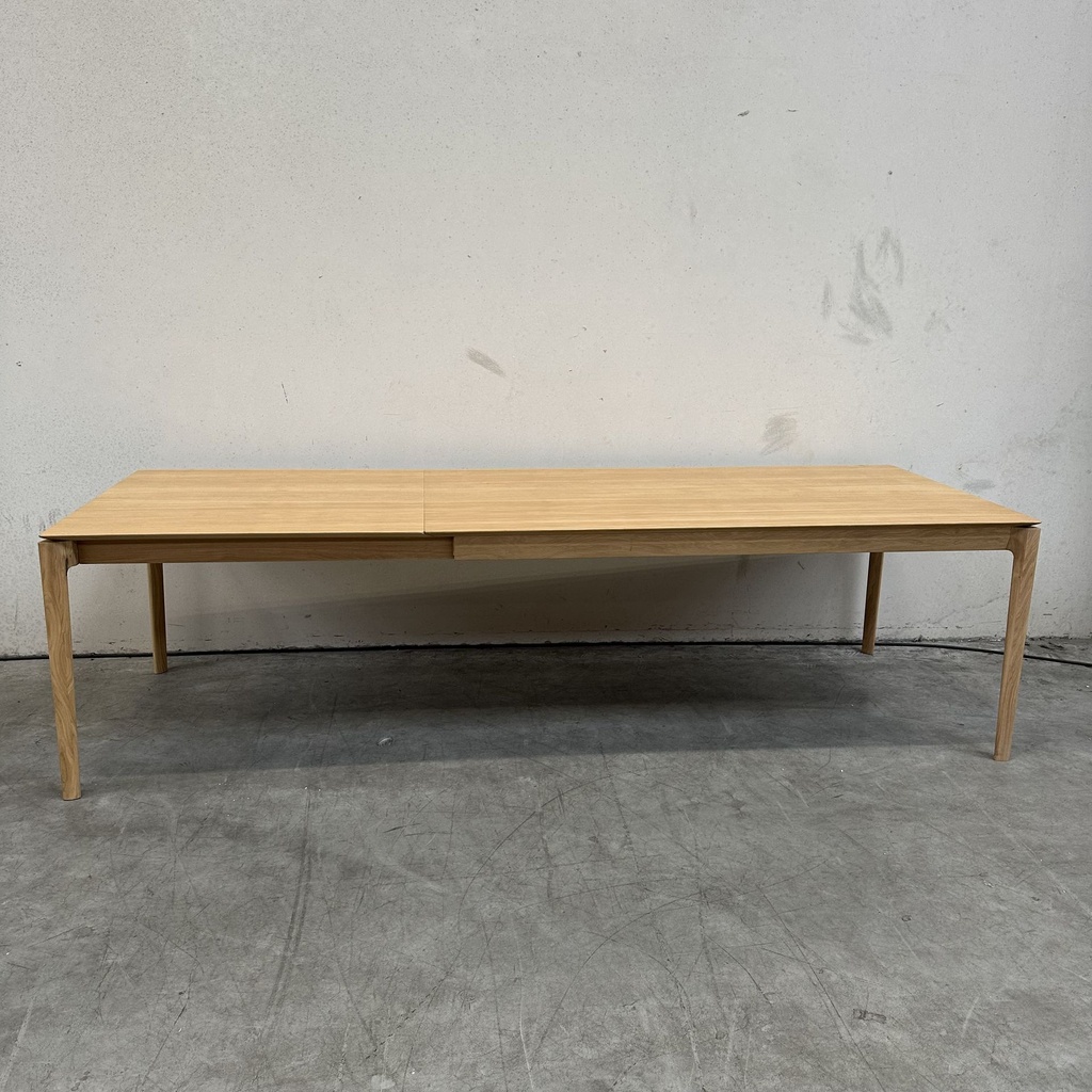 Bok extendable dining table