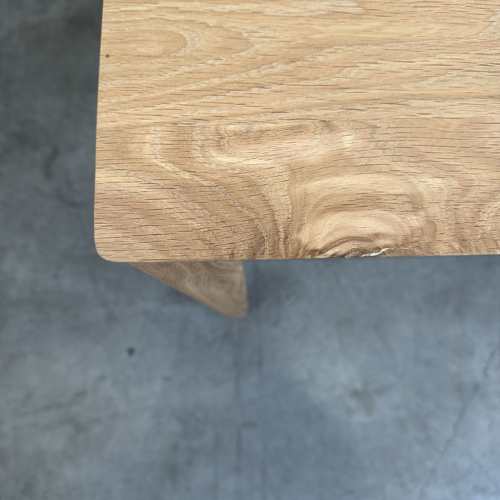 Bok extendable dining table