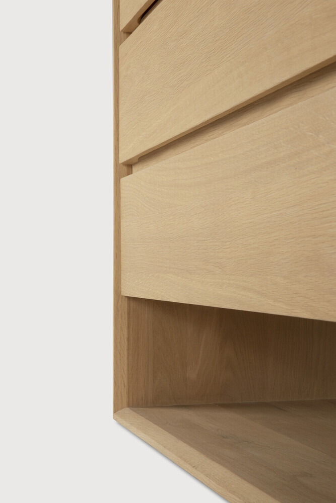 Nordic dresser