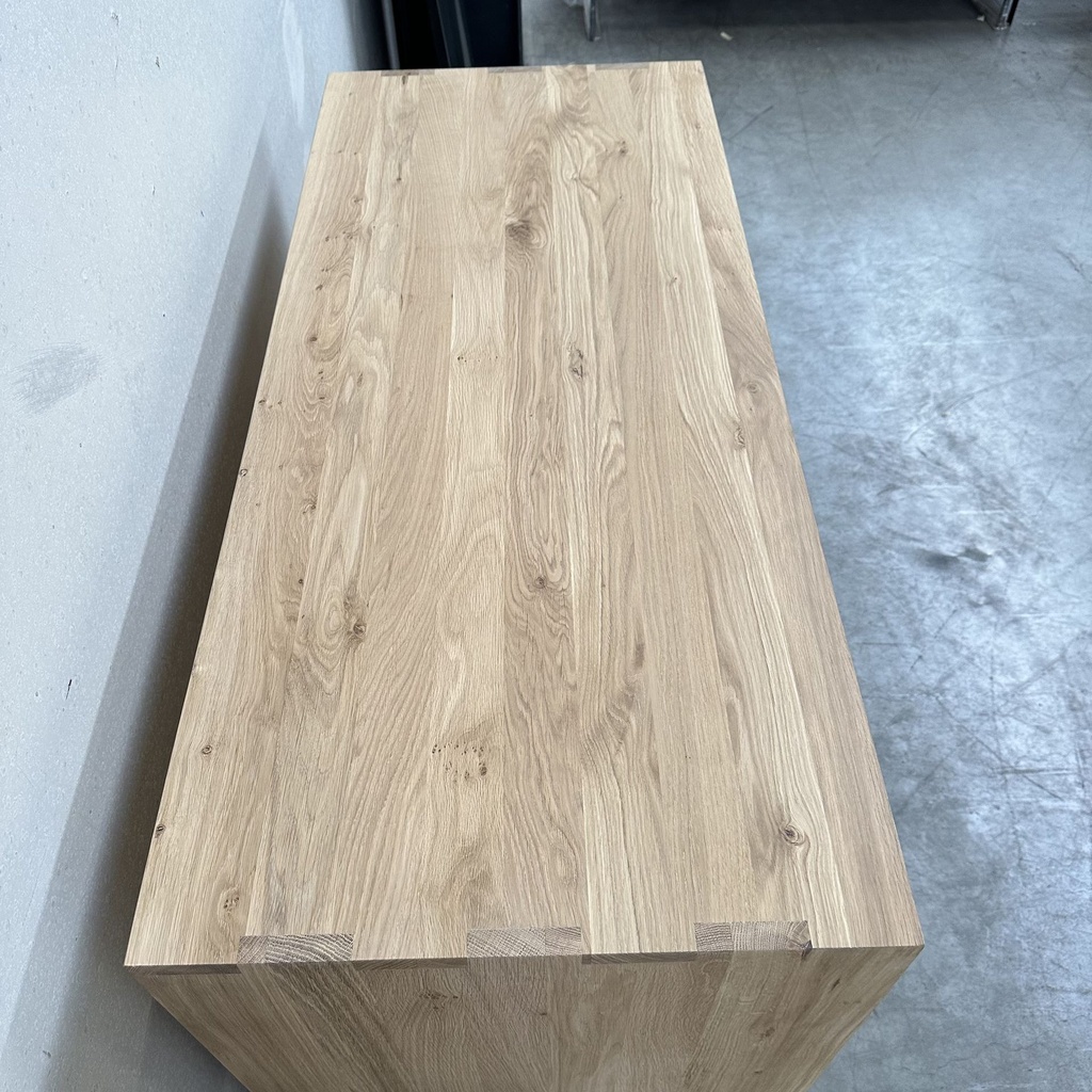 Nordic dresser