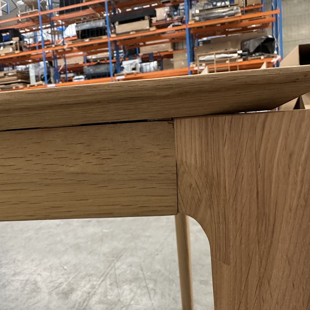 Bok dining table