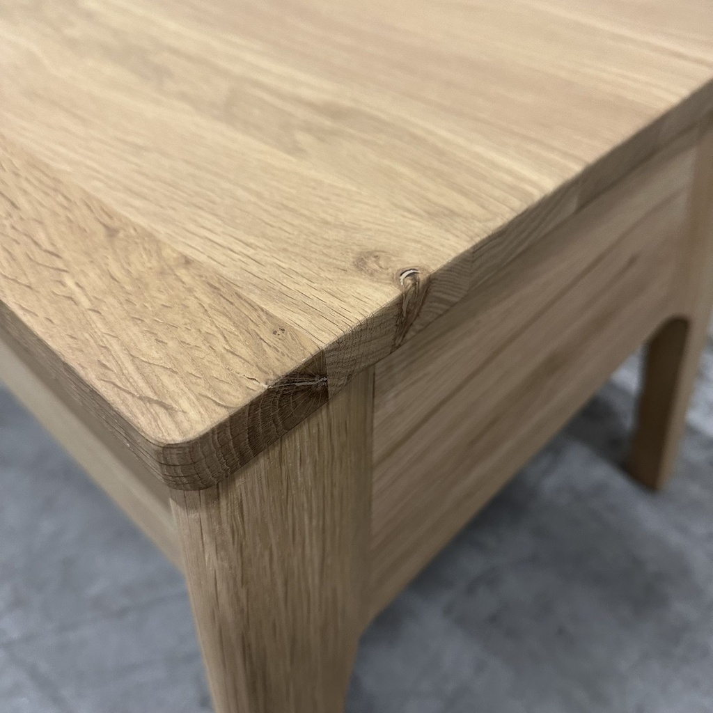 Air bedside table