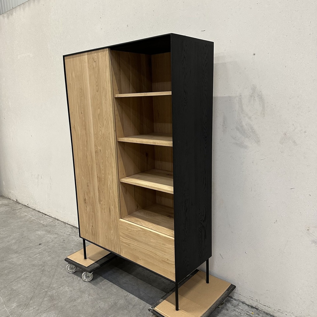 Blackbird cupboard