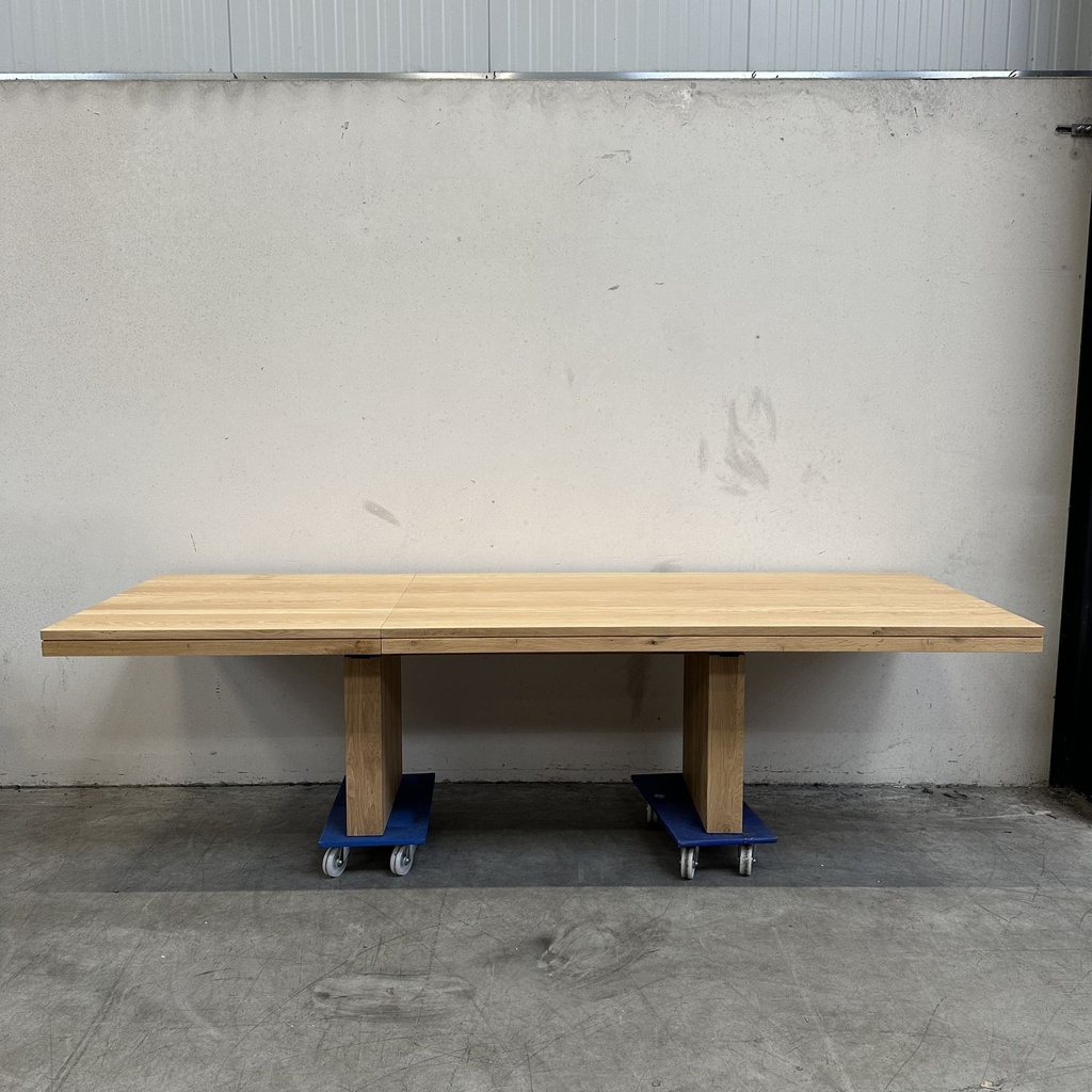 Double extendable dining table