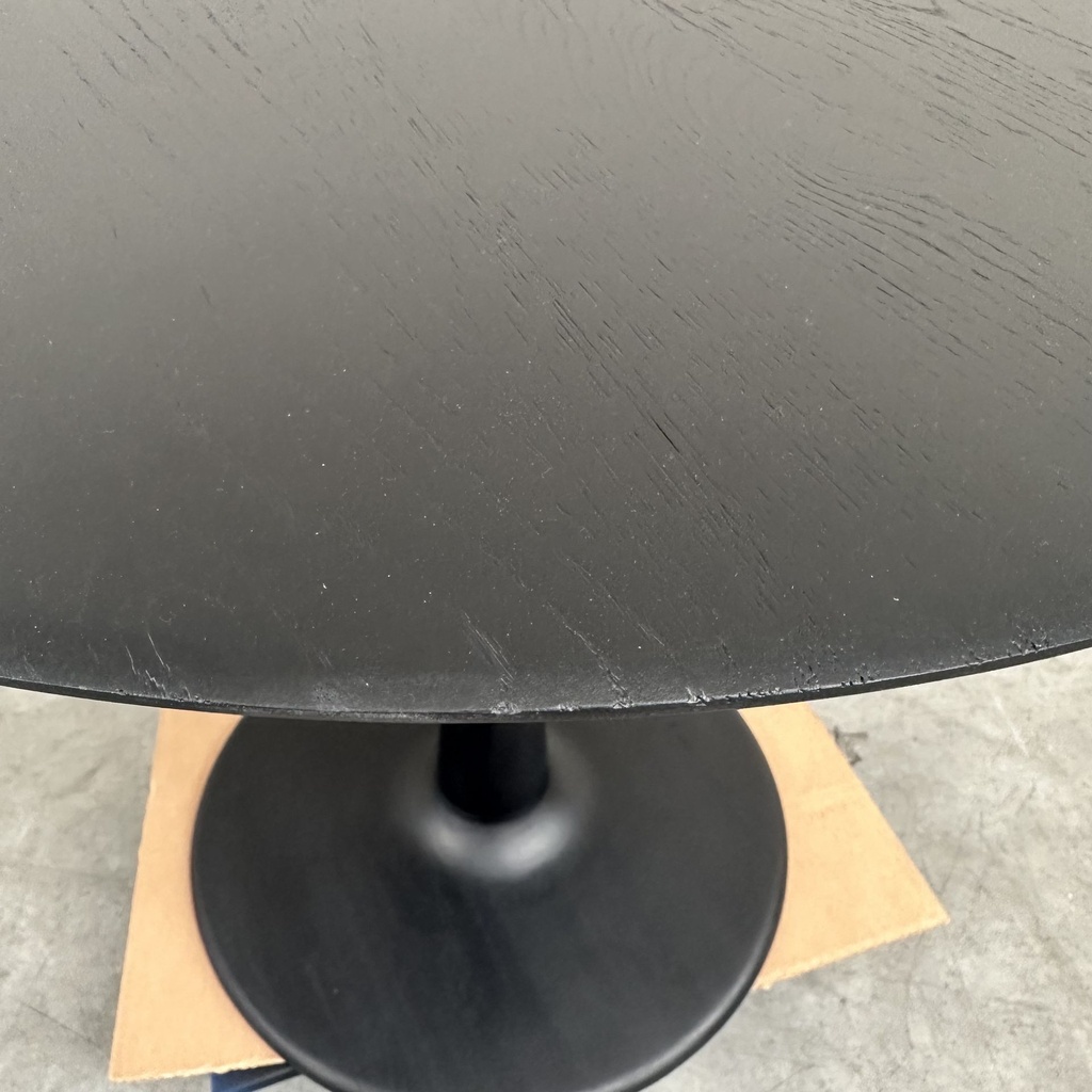 Torsion dining table