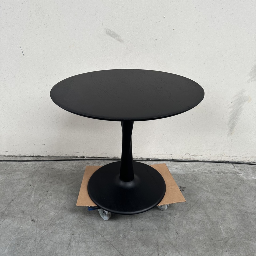 Torsion dining table