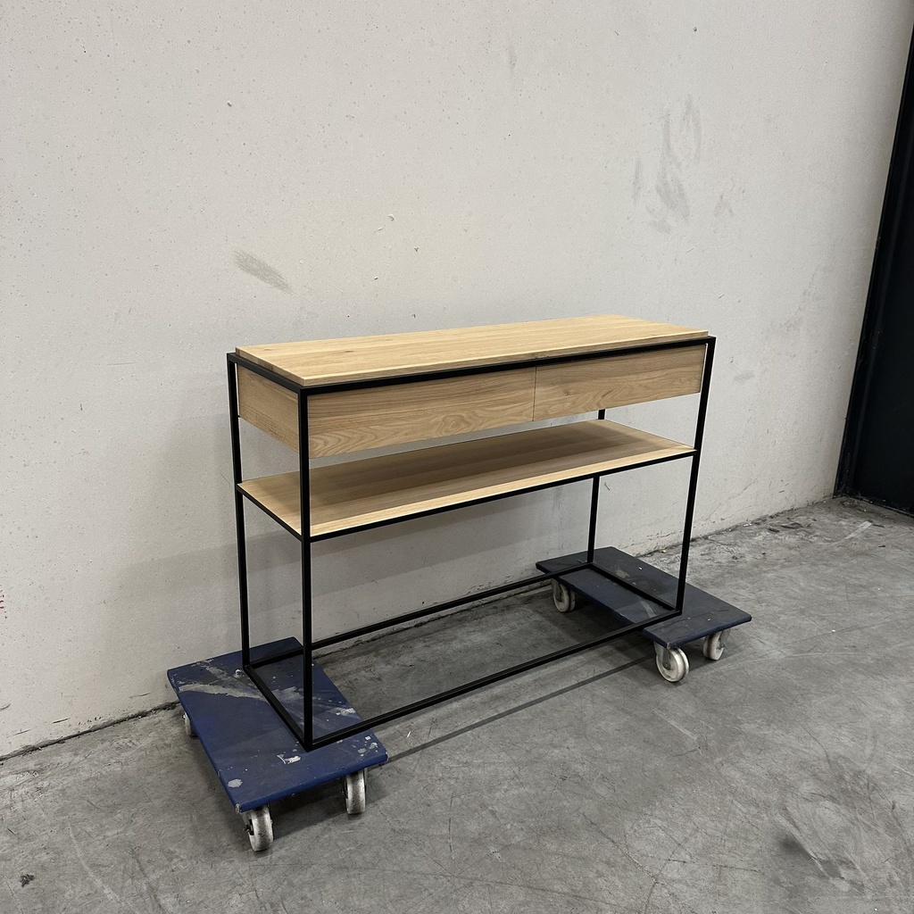 Monolit console