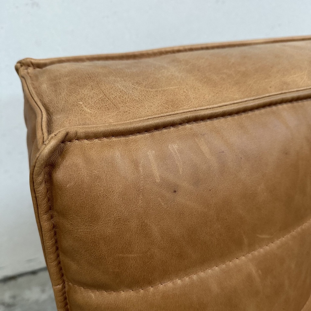 N701 sofa
