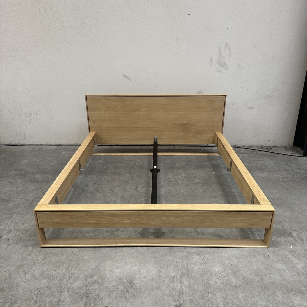 Oak Nordic II bed