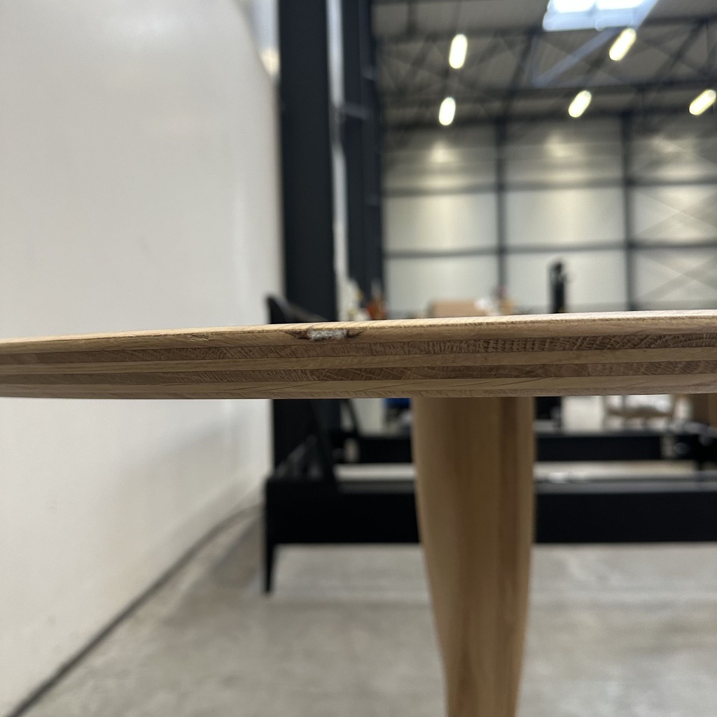 Torsion dining table