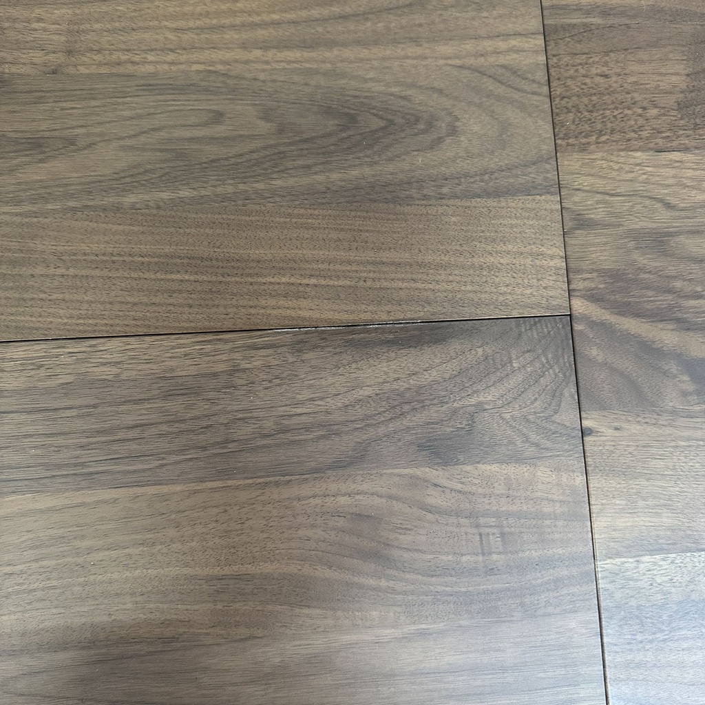 Walnut Slice extendable dining table