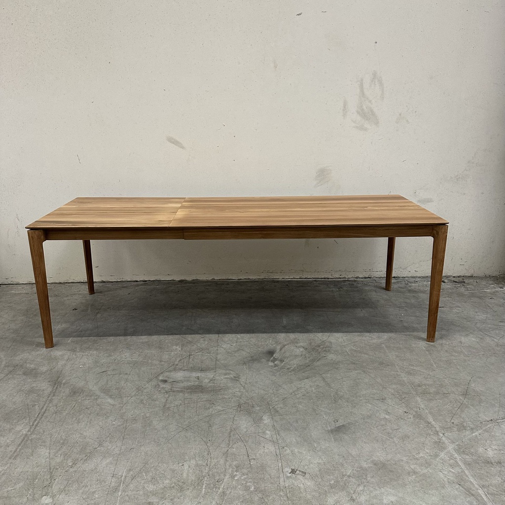 Bok extendable dining table