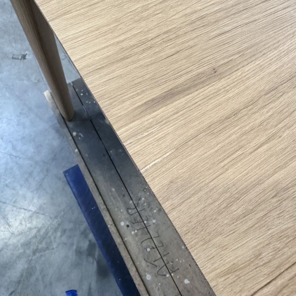 Bok extendable dining table