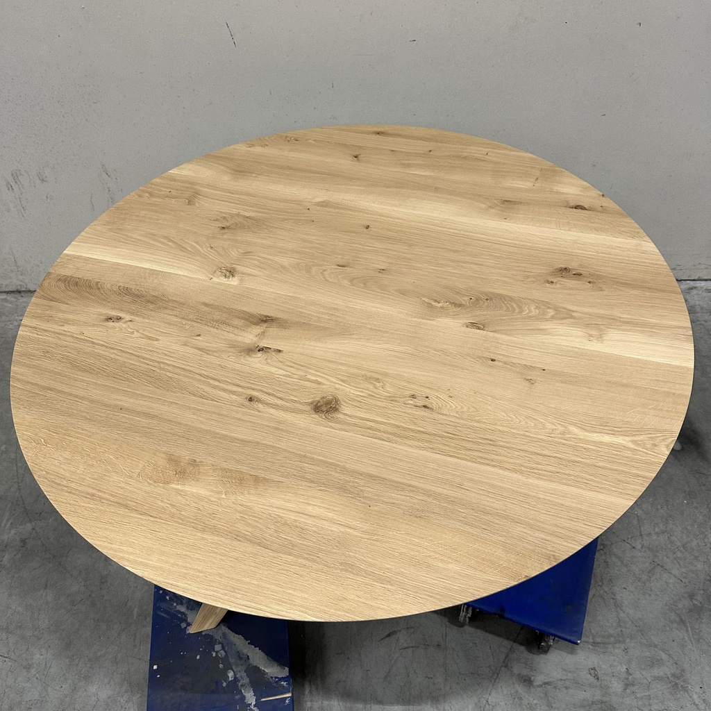 Circle dining table