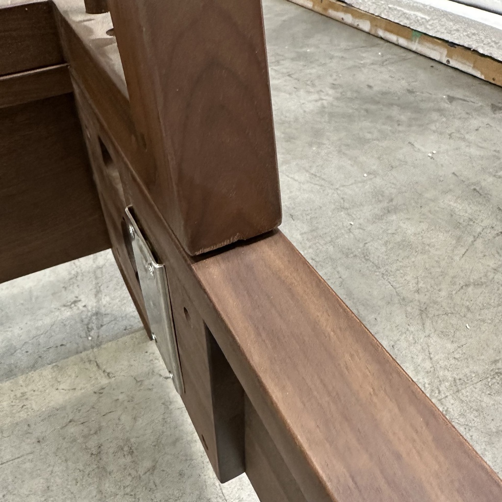 Walnut Spindle bed