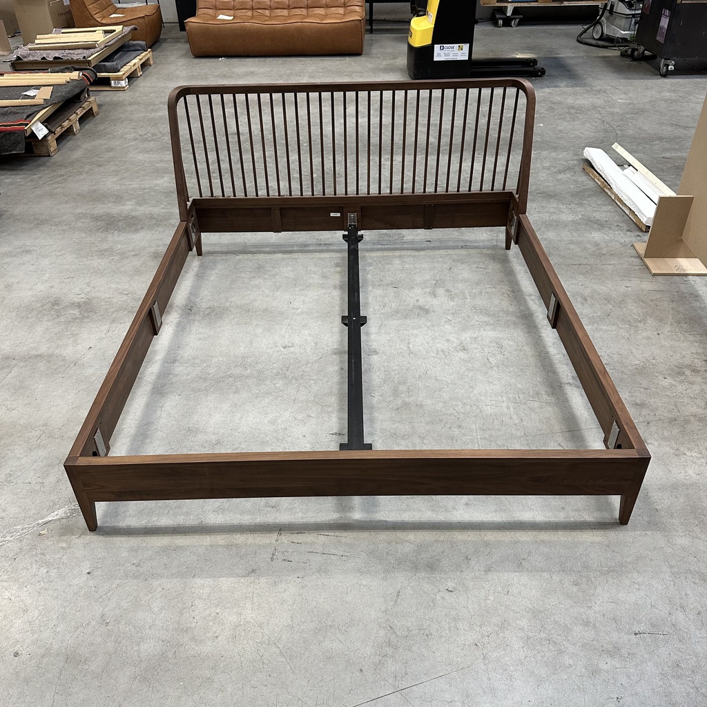 Walnut Spindle bed