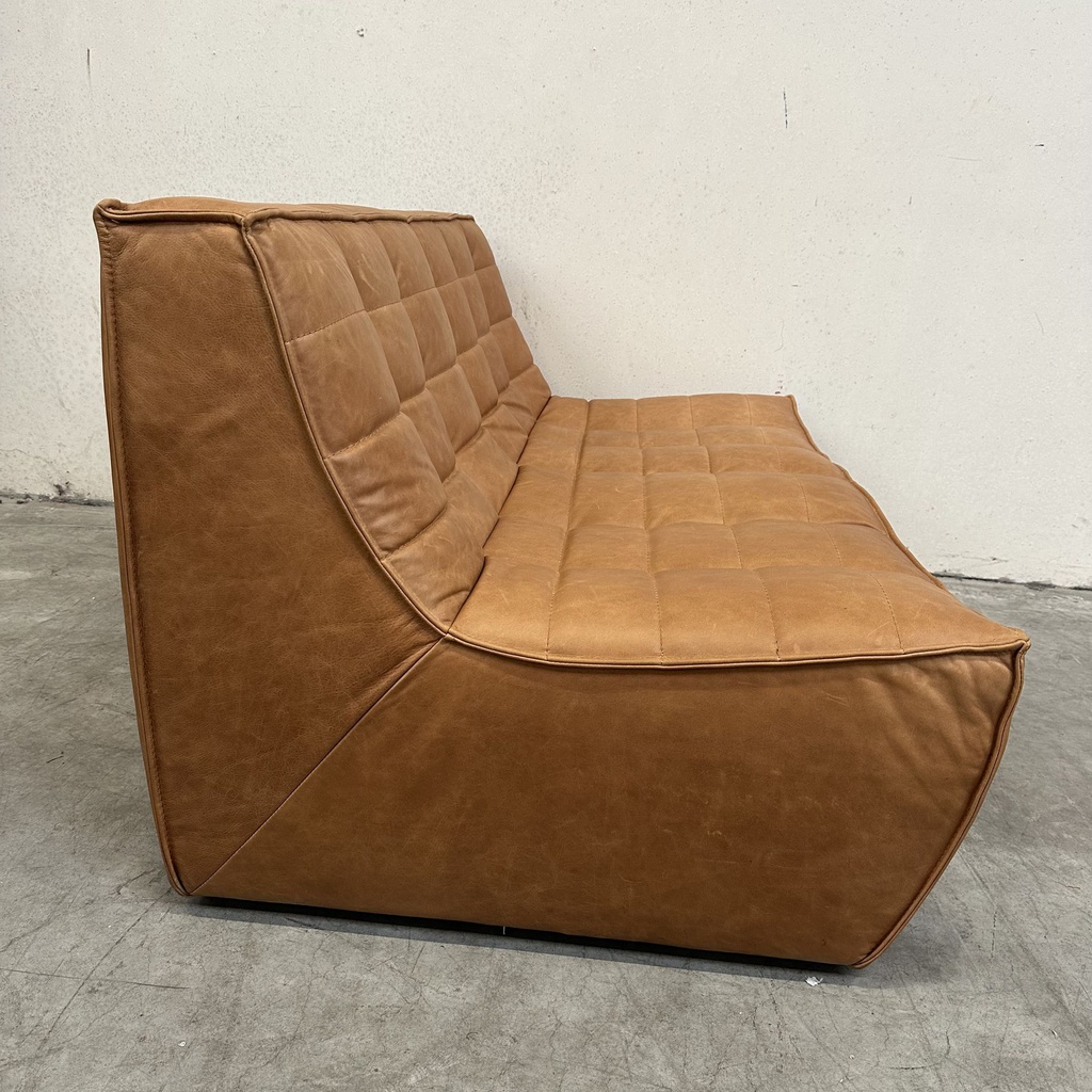 N701 sofa