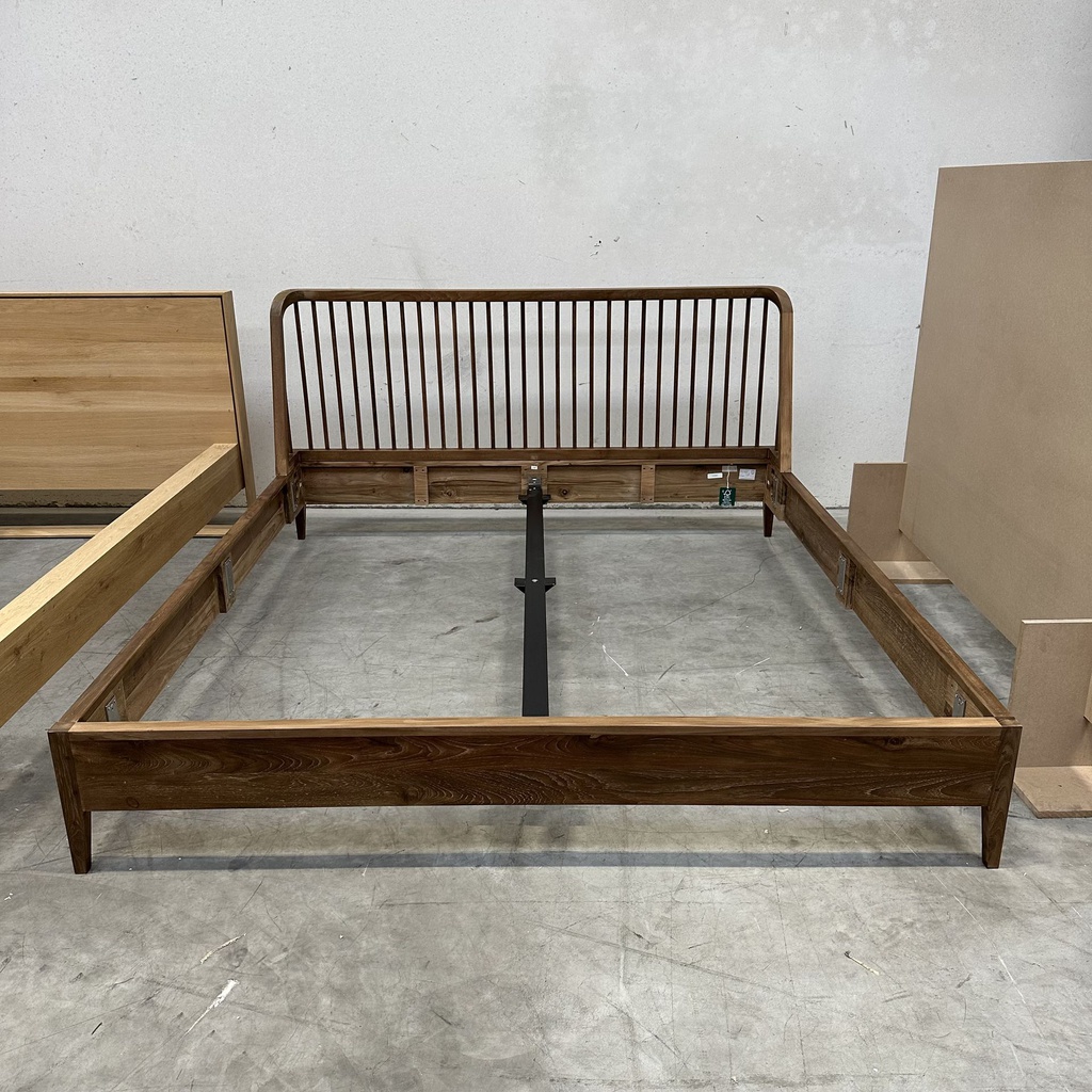 Spindle bed - reclaimed teak