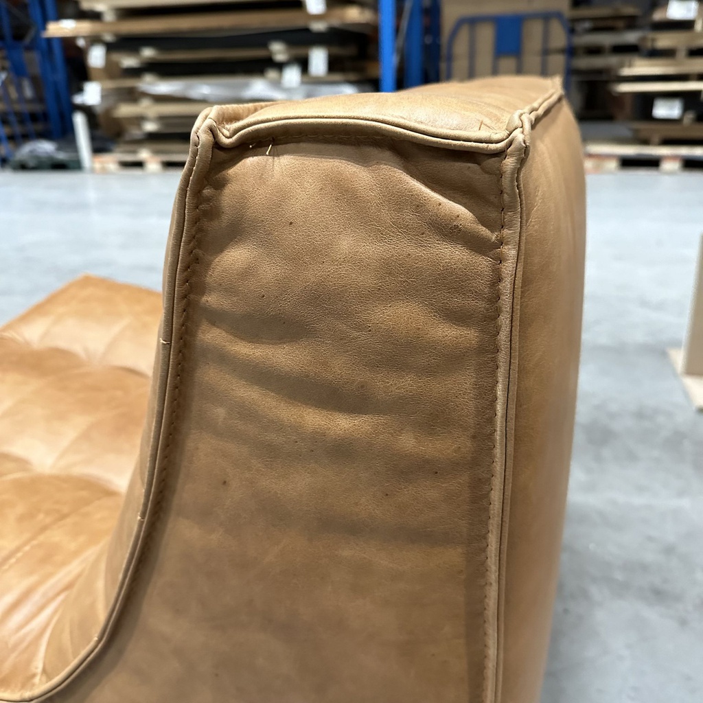 N701 sofa