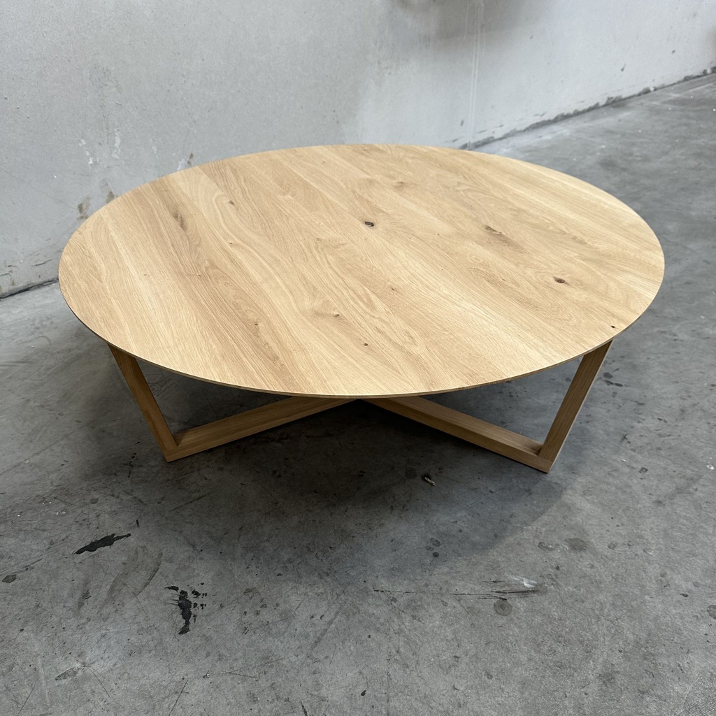 Tripod coffee table