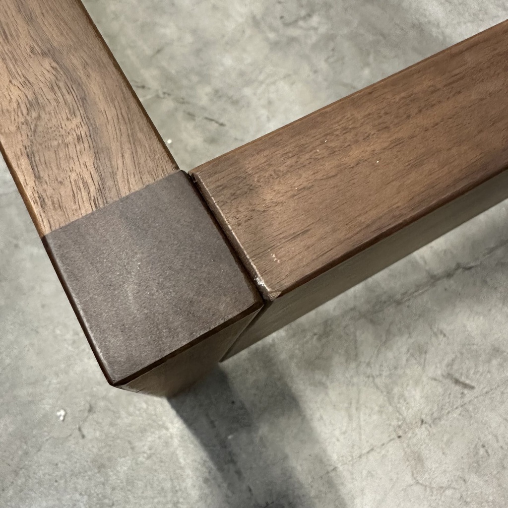 Walnut Spindle bed