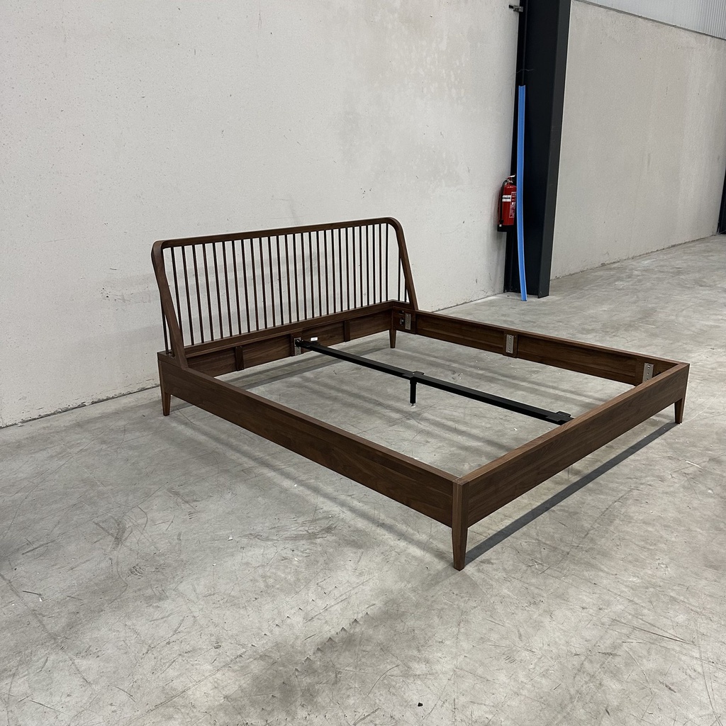 Walnut Spindle bed