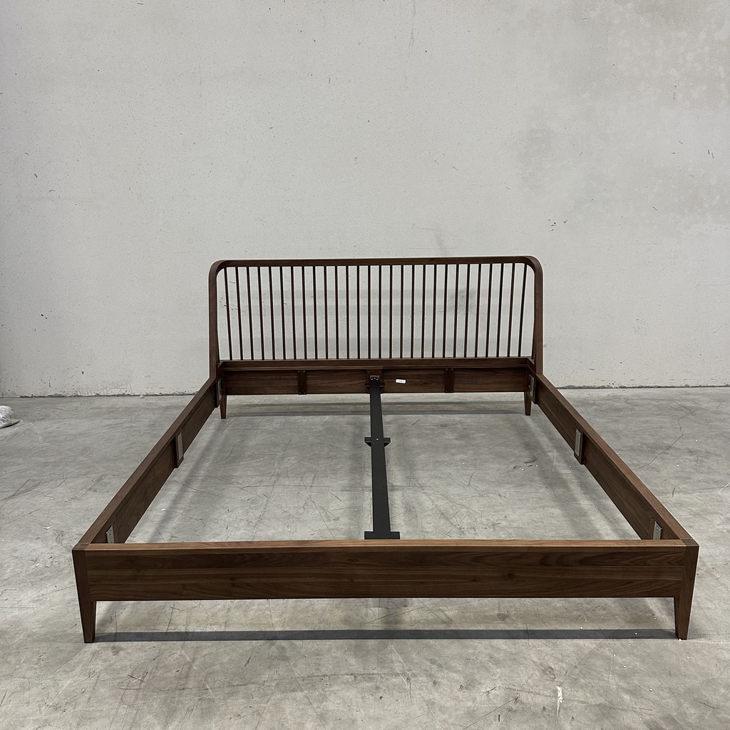 Walnut Spindle bed