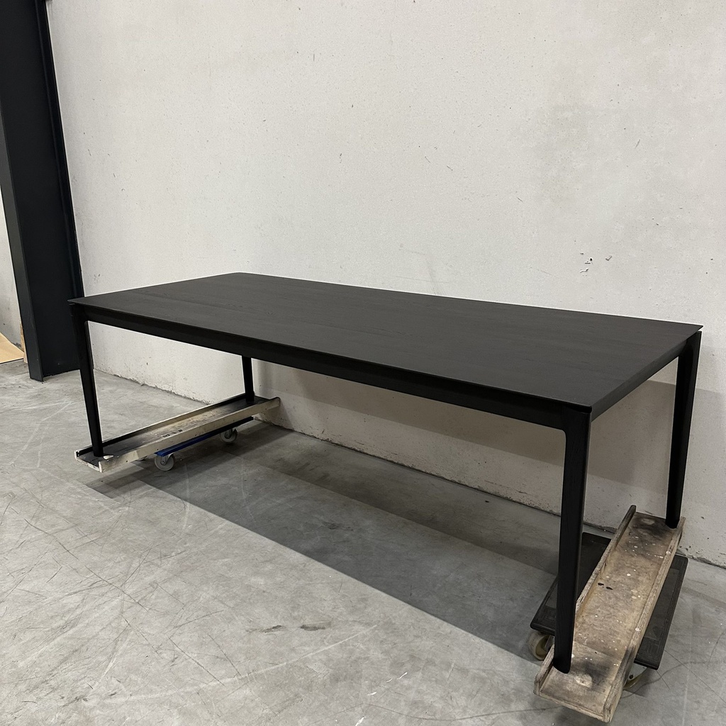 Bok dining table