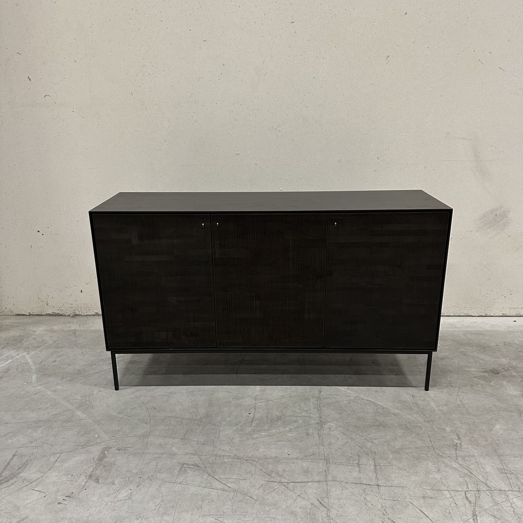 Grooves sideboard