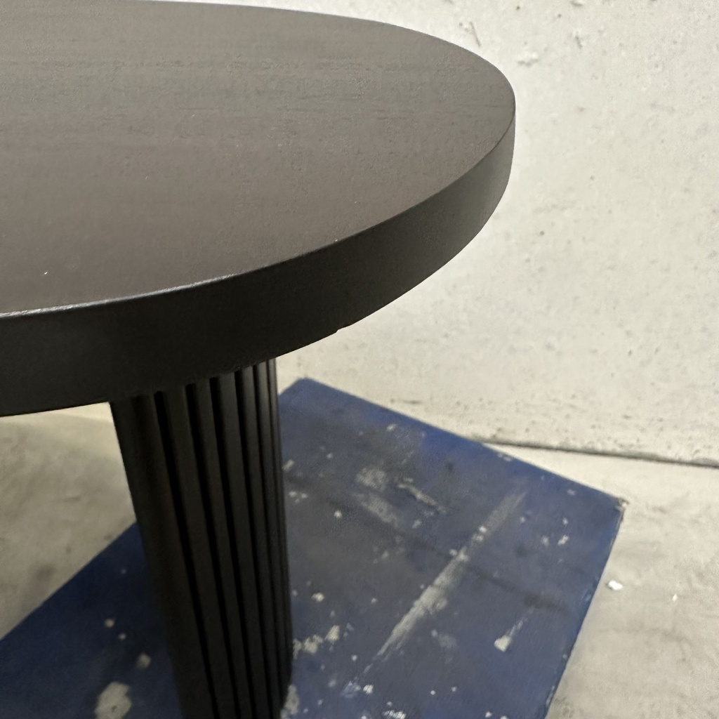 Boomerang coffee table