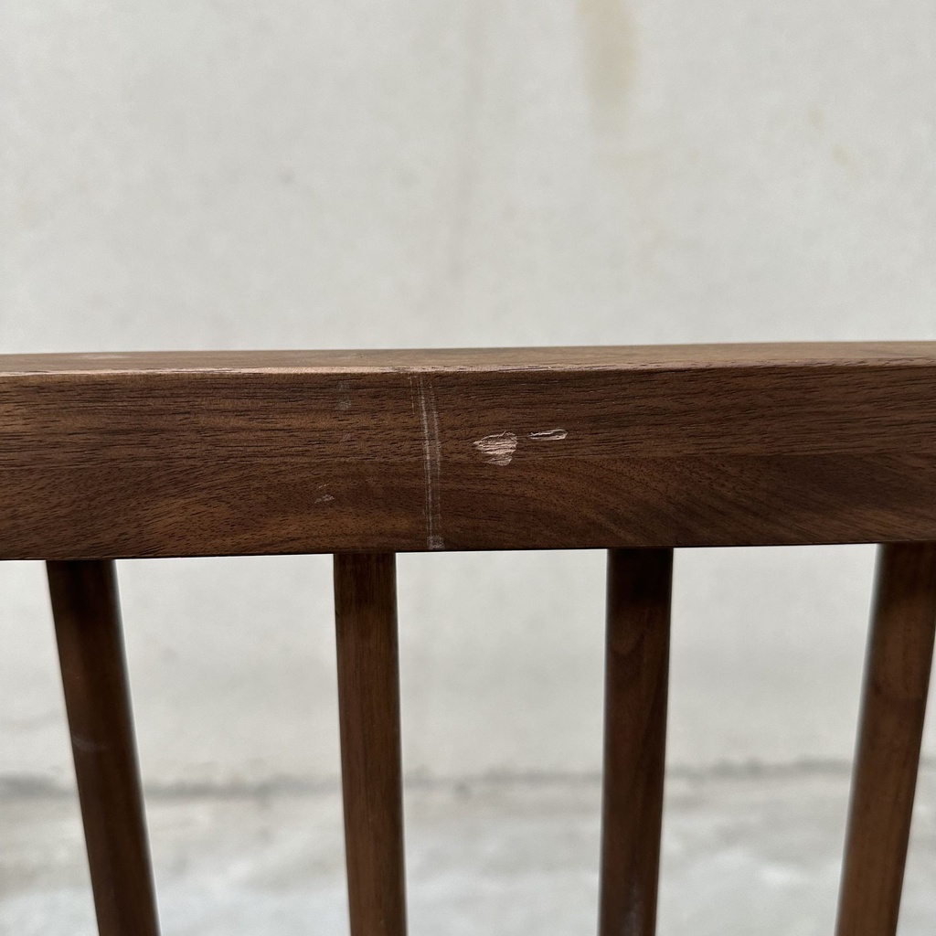 Walnut Spindle bed
