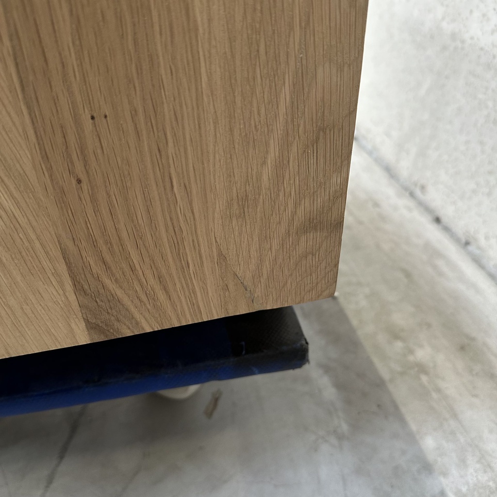 Madra bedside table