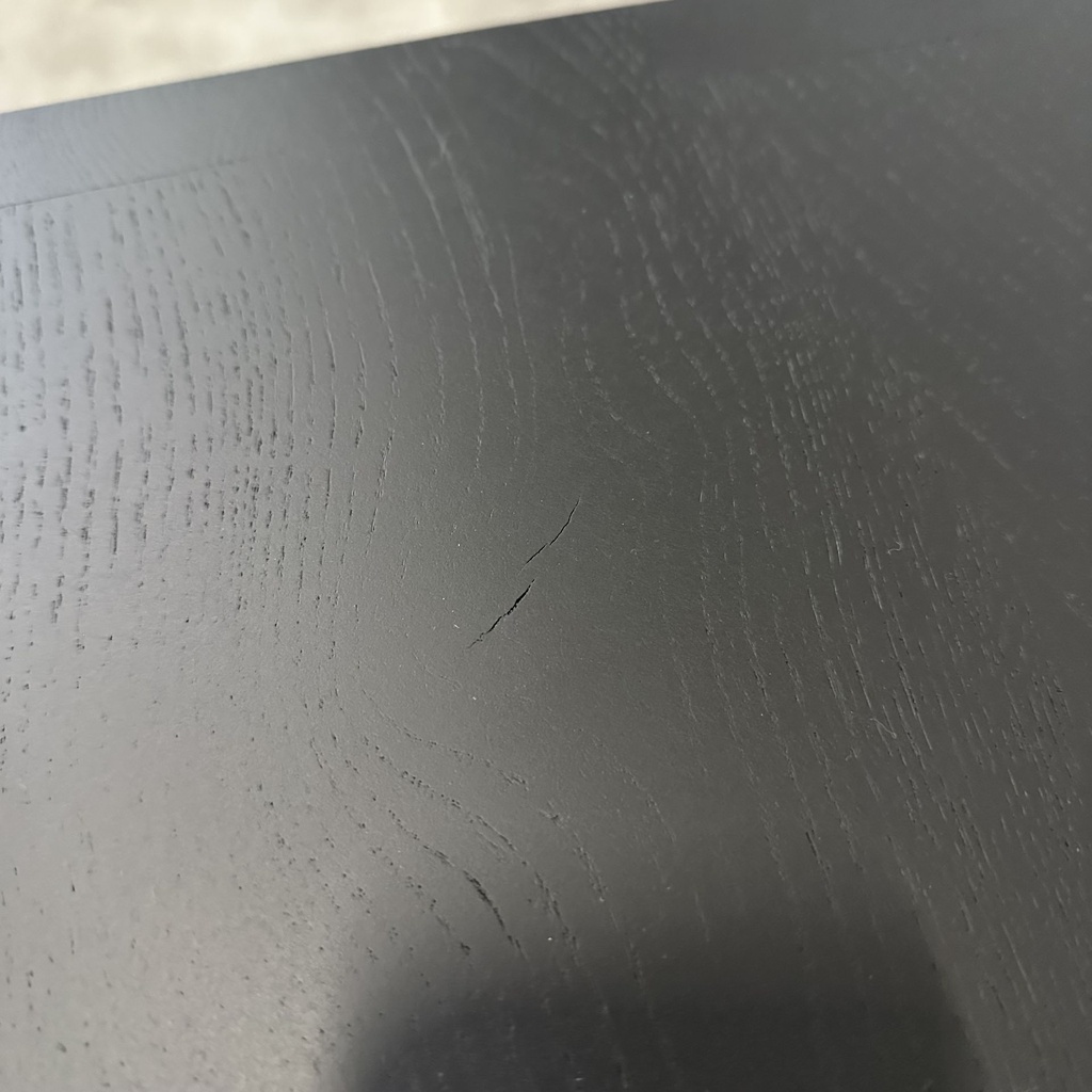 U desk