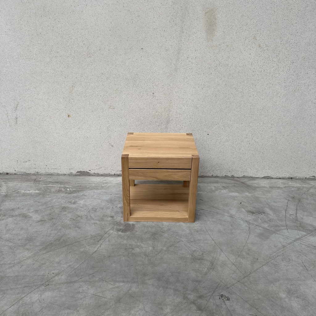 Azur bedside table