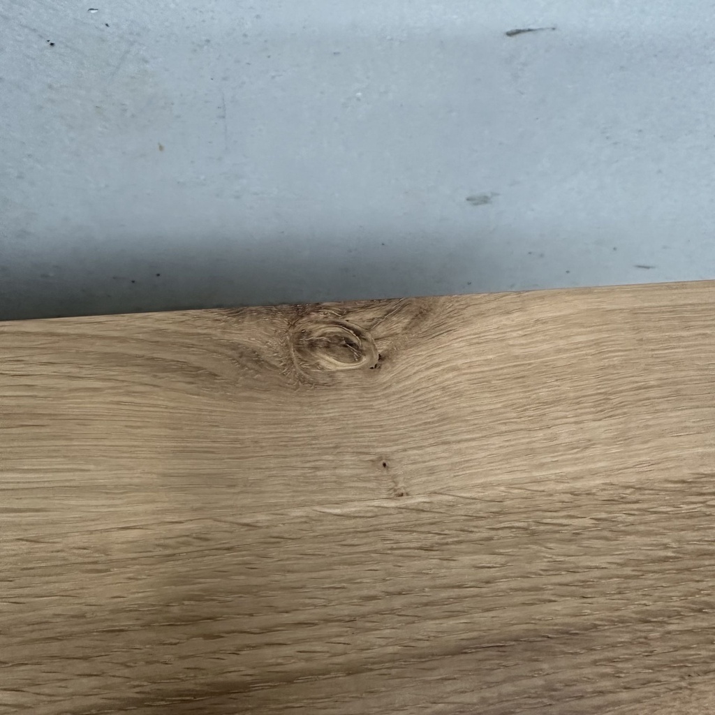 Slice extendable dining table