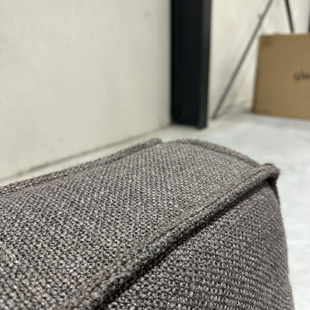 N701 sofa