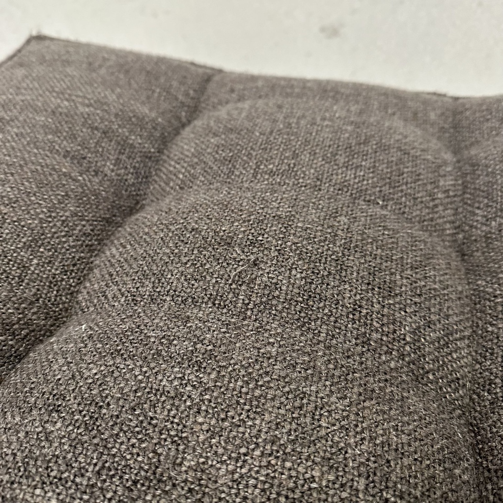 N701 footstool