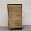 Shadow dresser