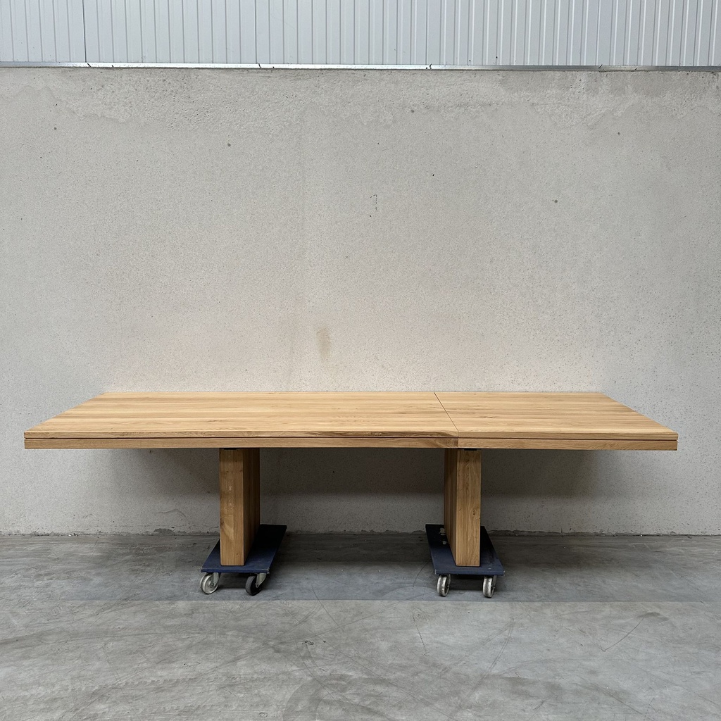 Double extendable dining table