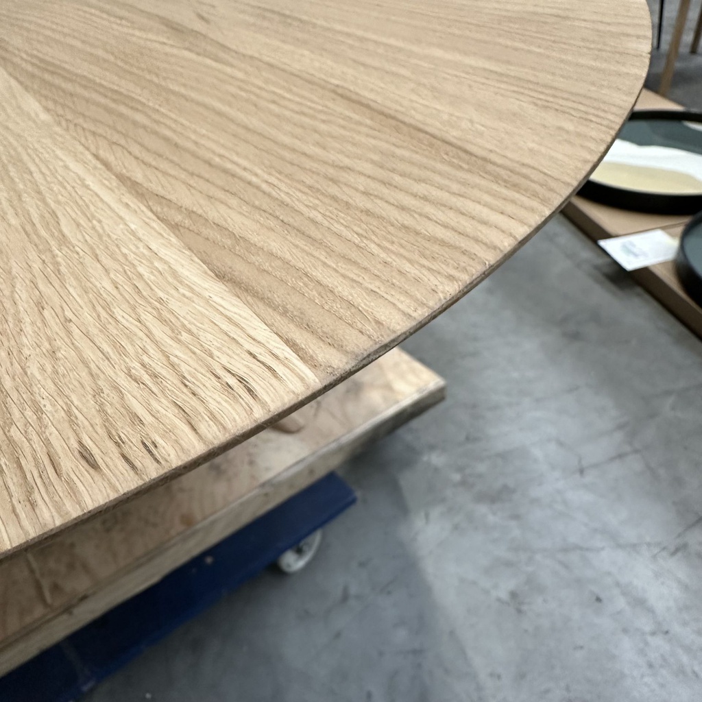 Mikado dining table