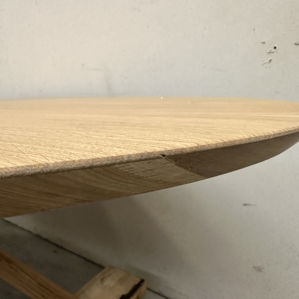 Mikado dining table