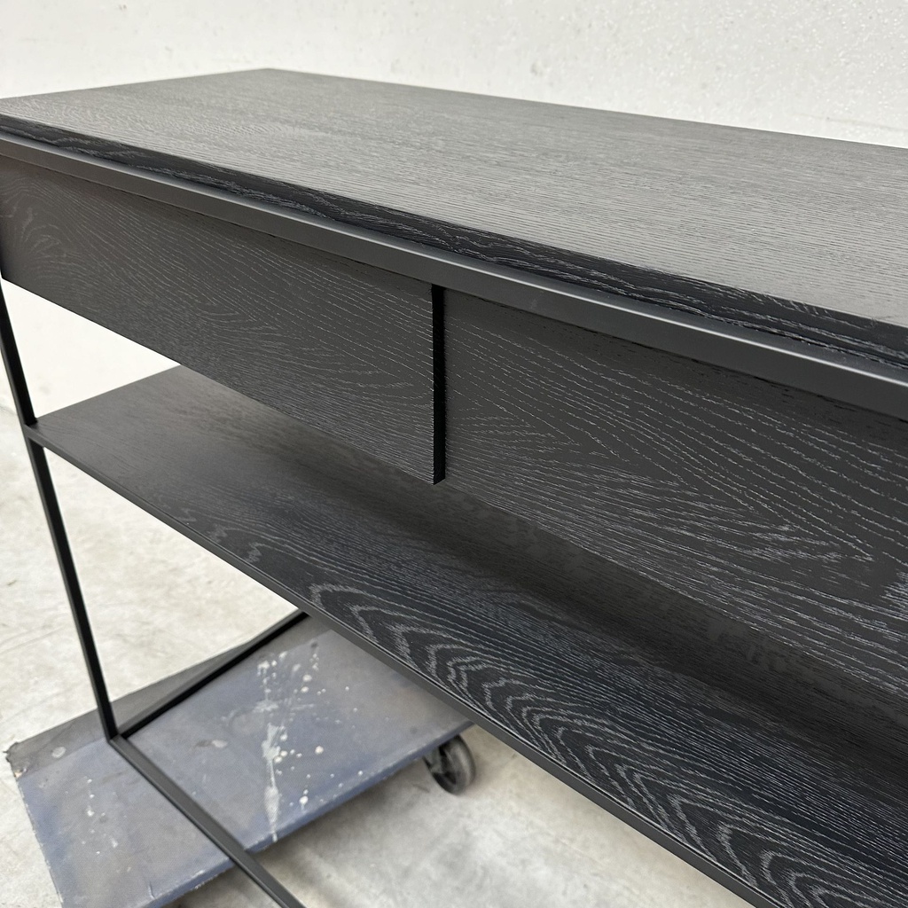 Monolit console