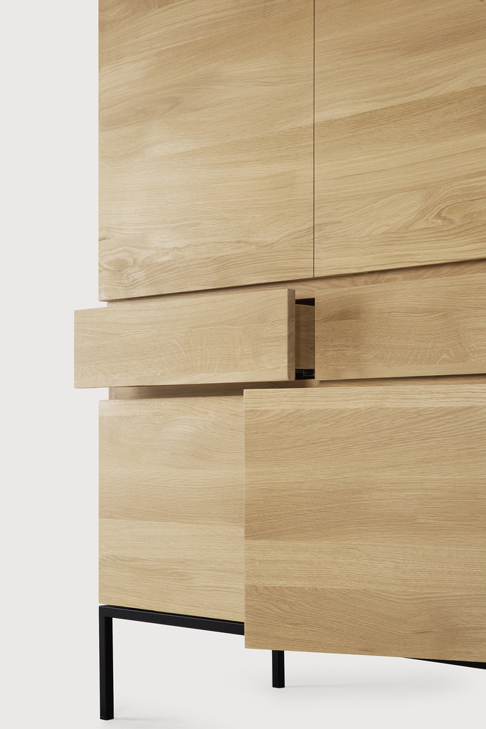 Ligna cupboard